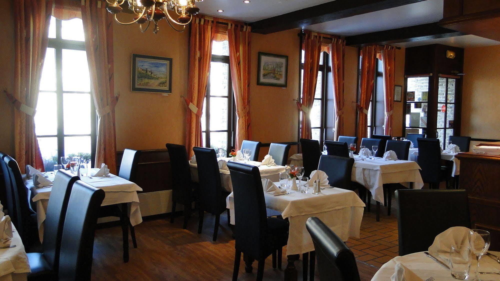 Le Saint Sebastien Hotel Blendecques Kültér fotó